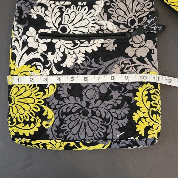 Vera Bradley Crossbody - Picture 4 of 8